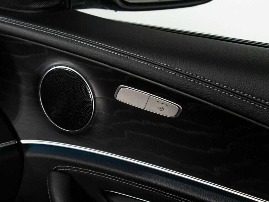 Mercedes-Benz E-Класс 200, 2019 Фото №17