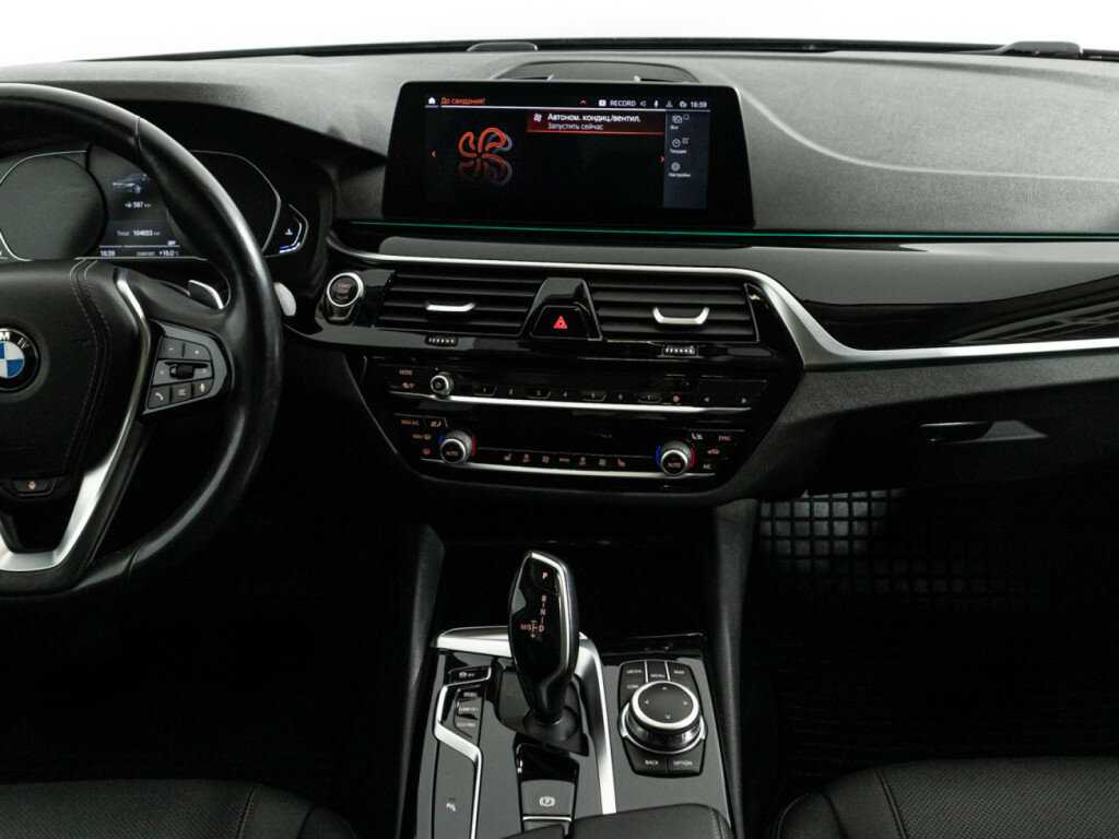 BMW 5 серии 520i, 2020 Фото №14