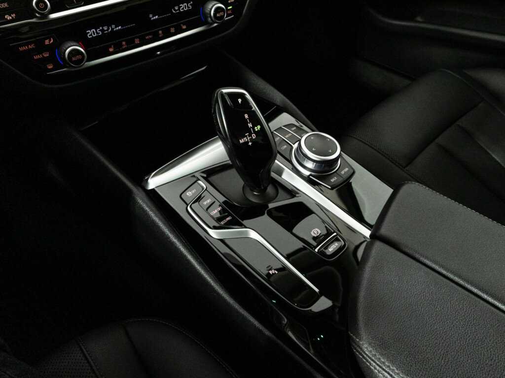 BMW 5 серии 520i, 2020 Фото №17