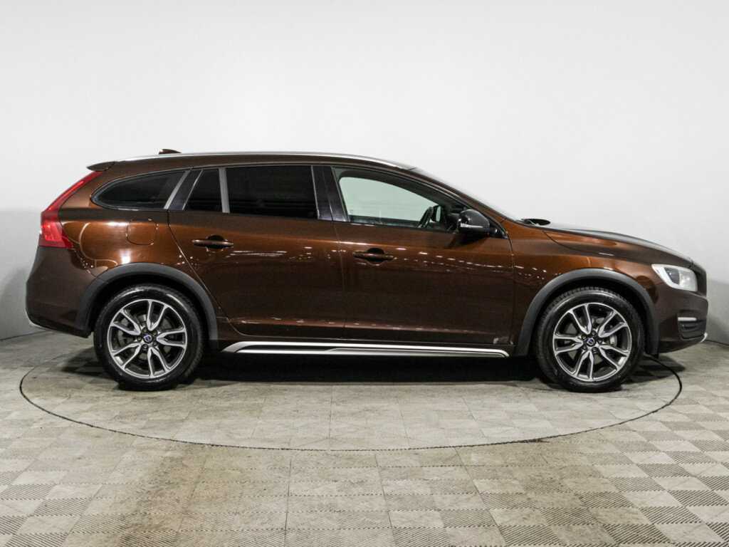 Volvo V60 Cross Country, 2016 - 167 456 км. | Фото №4