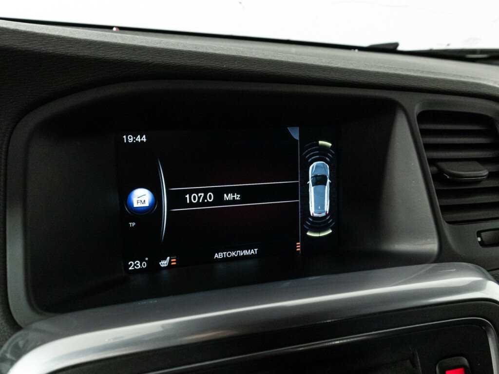 Volvo V60 Cross Country, 2016 Фото №16