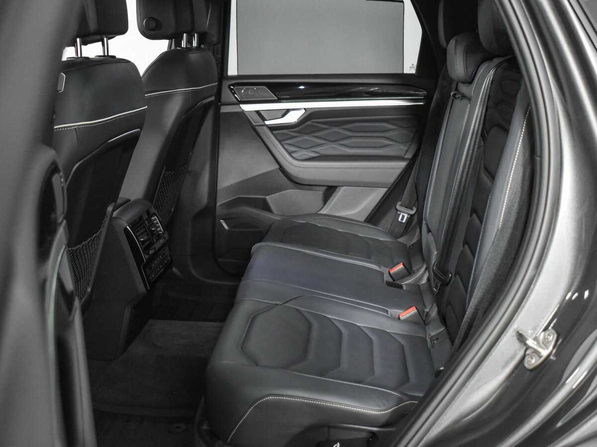 Volkswagen Touareg, 2021 Фото №12