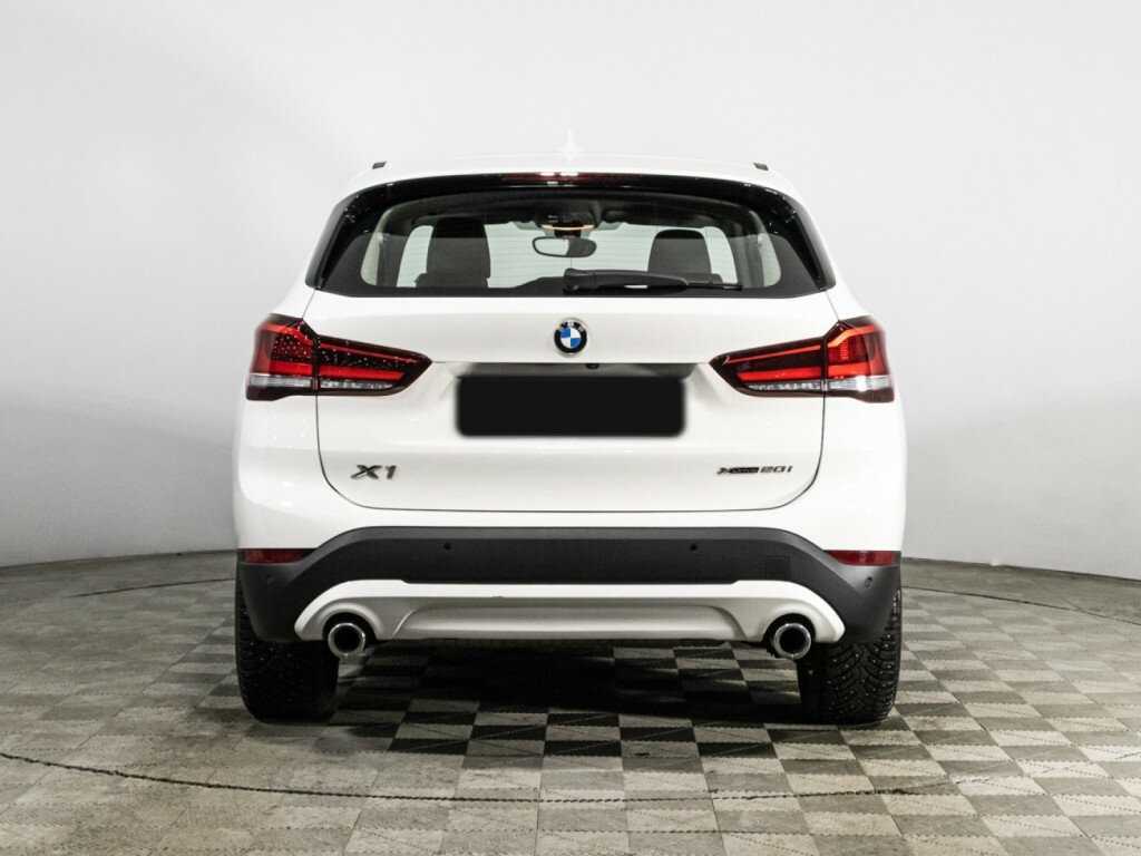 BMW X1 20i xDrive, 2021 Фото №6