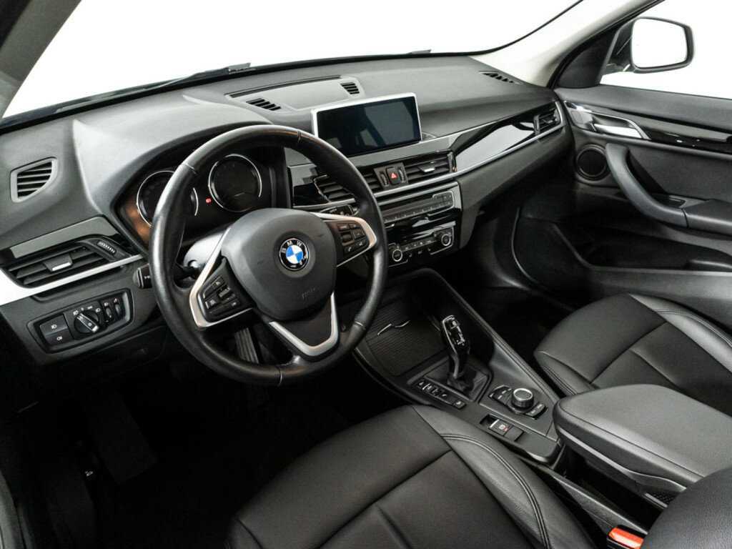 BMW X1 20i xDrive, 2021 Фото №11