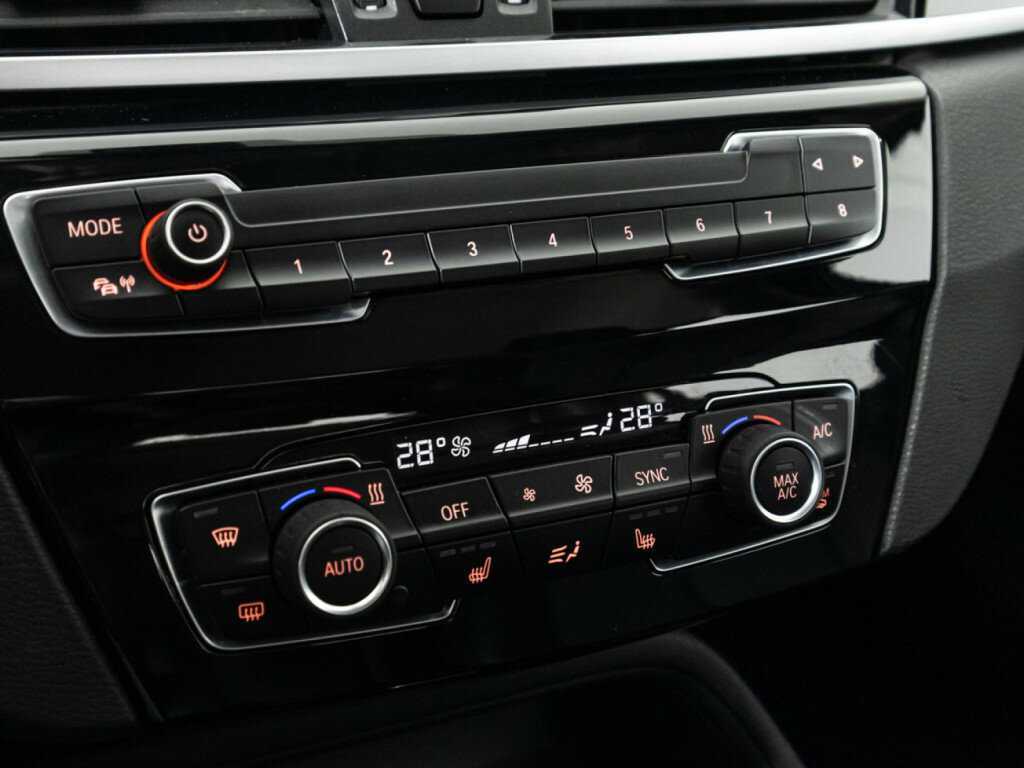 BMW X1 20i xDrive, 2021 Фото №18