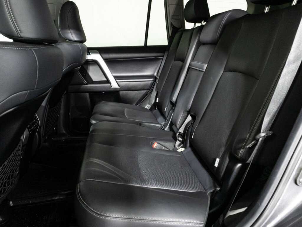 Toyota Land Cruiser Prado, 2018 - 109 896 км. | Фото №8