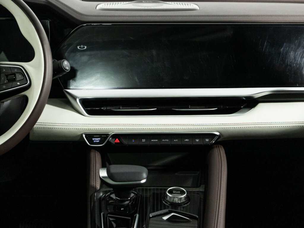 Geely Monjaro, 2023 Фото №14