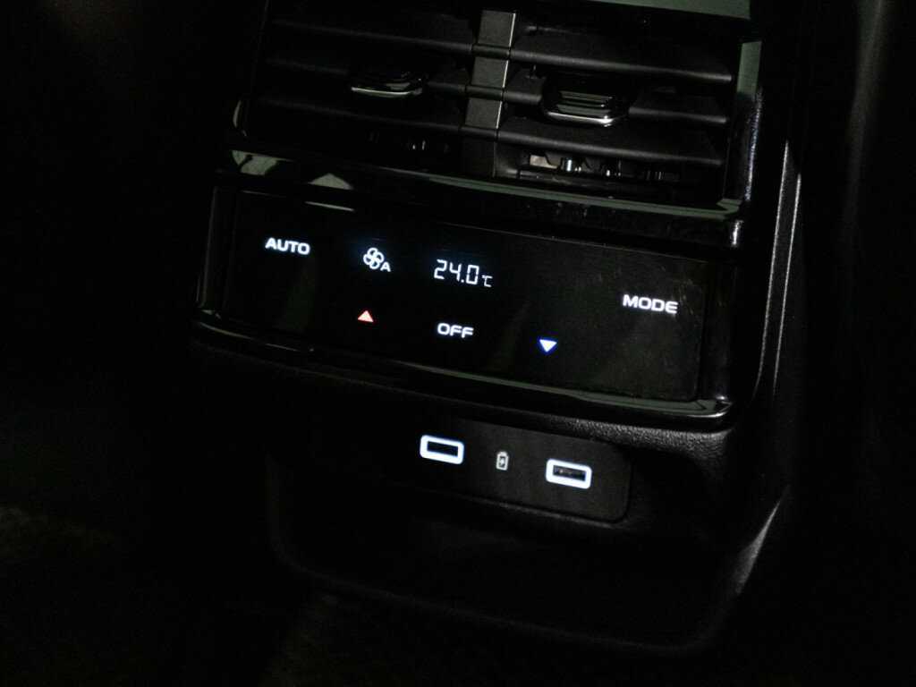 Geely Monjaro, 2023 Фото №22