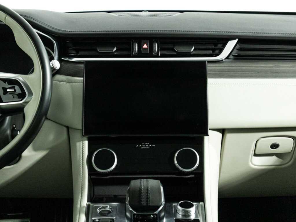 Jaguar F-Pace, 2022 Фото №14