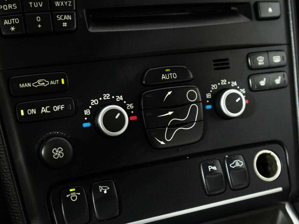 Volvo XC90, 2012 Фото №18