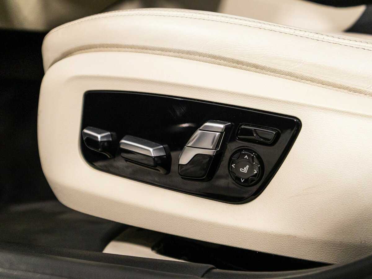 BMW 5 серии 530d xDrive, 2020 Фото №16