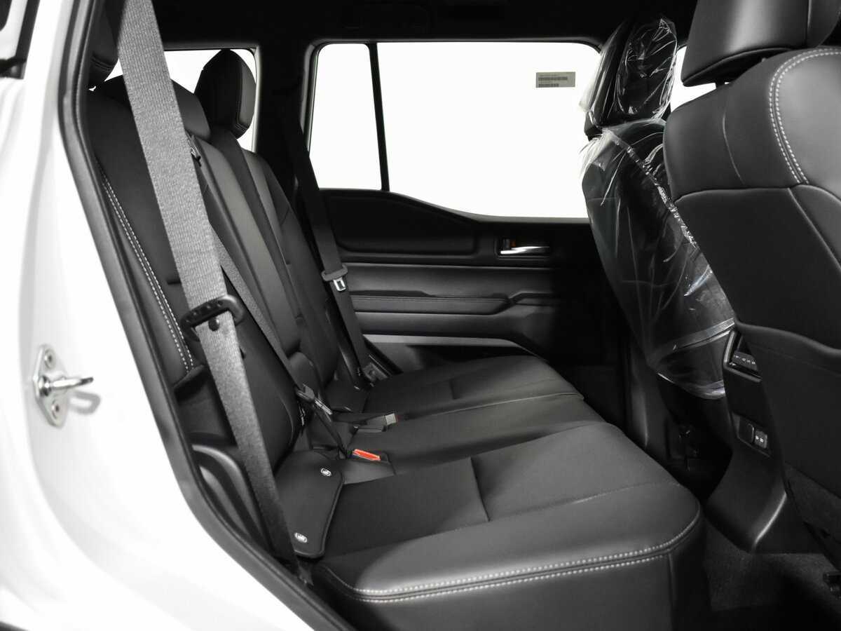 Toyota Land Cruiser Prado, 2024 Фото №10