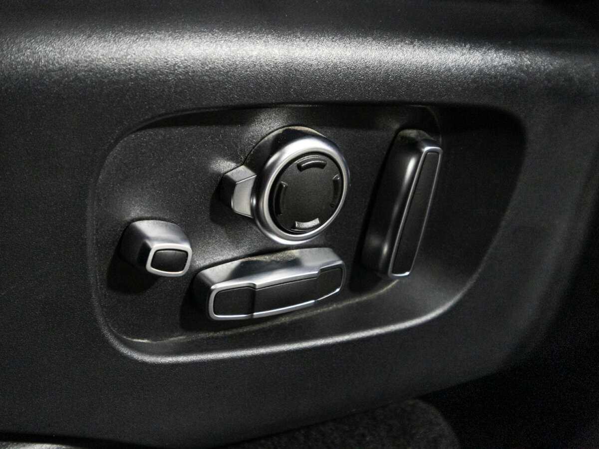 Land Rover Range Rover Velar, 2018 Фото №16