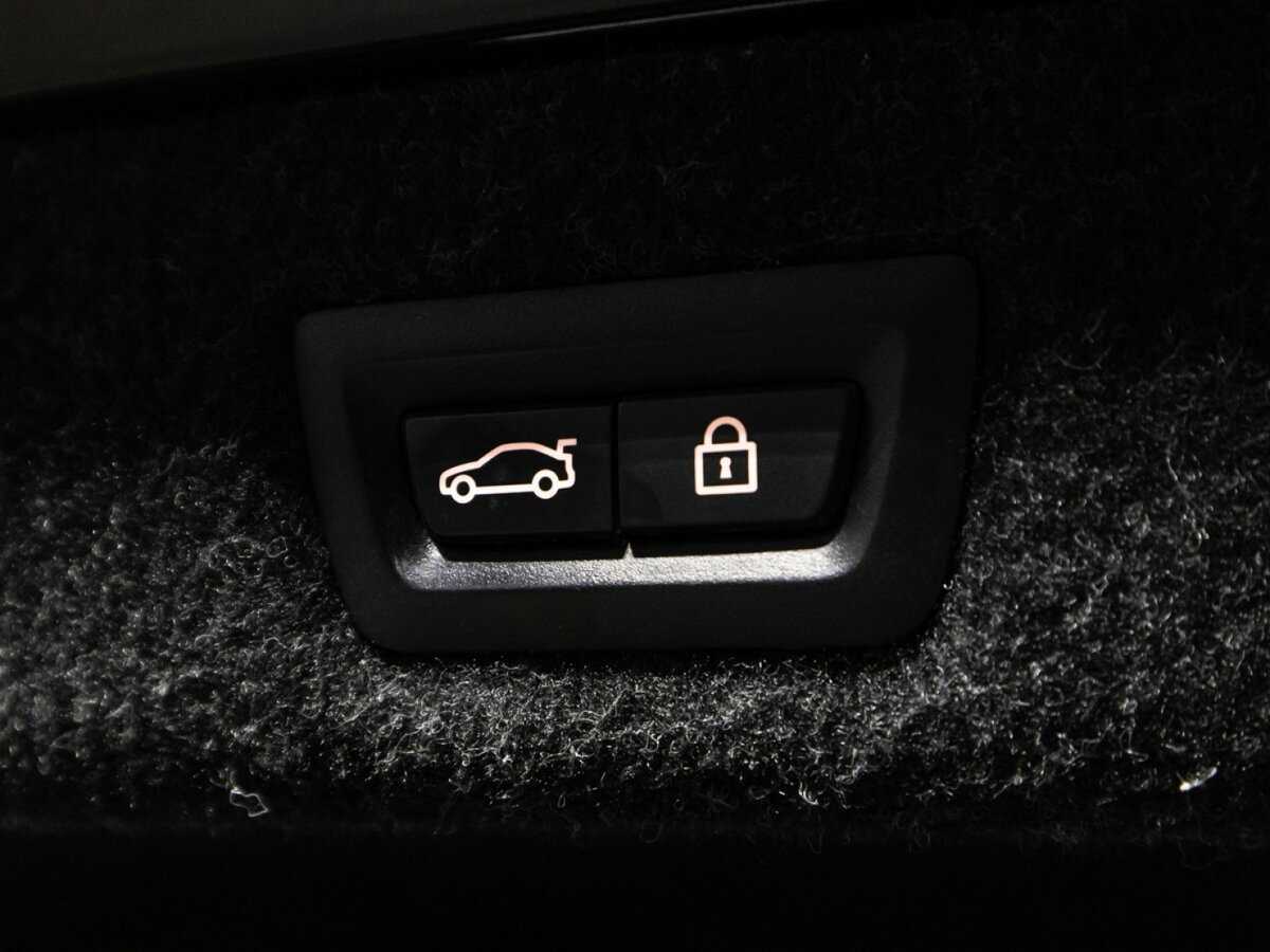 BMW 5 серии 530i xDrive, 2017 Фото №13