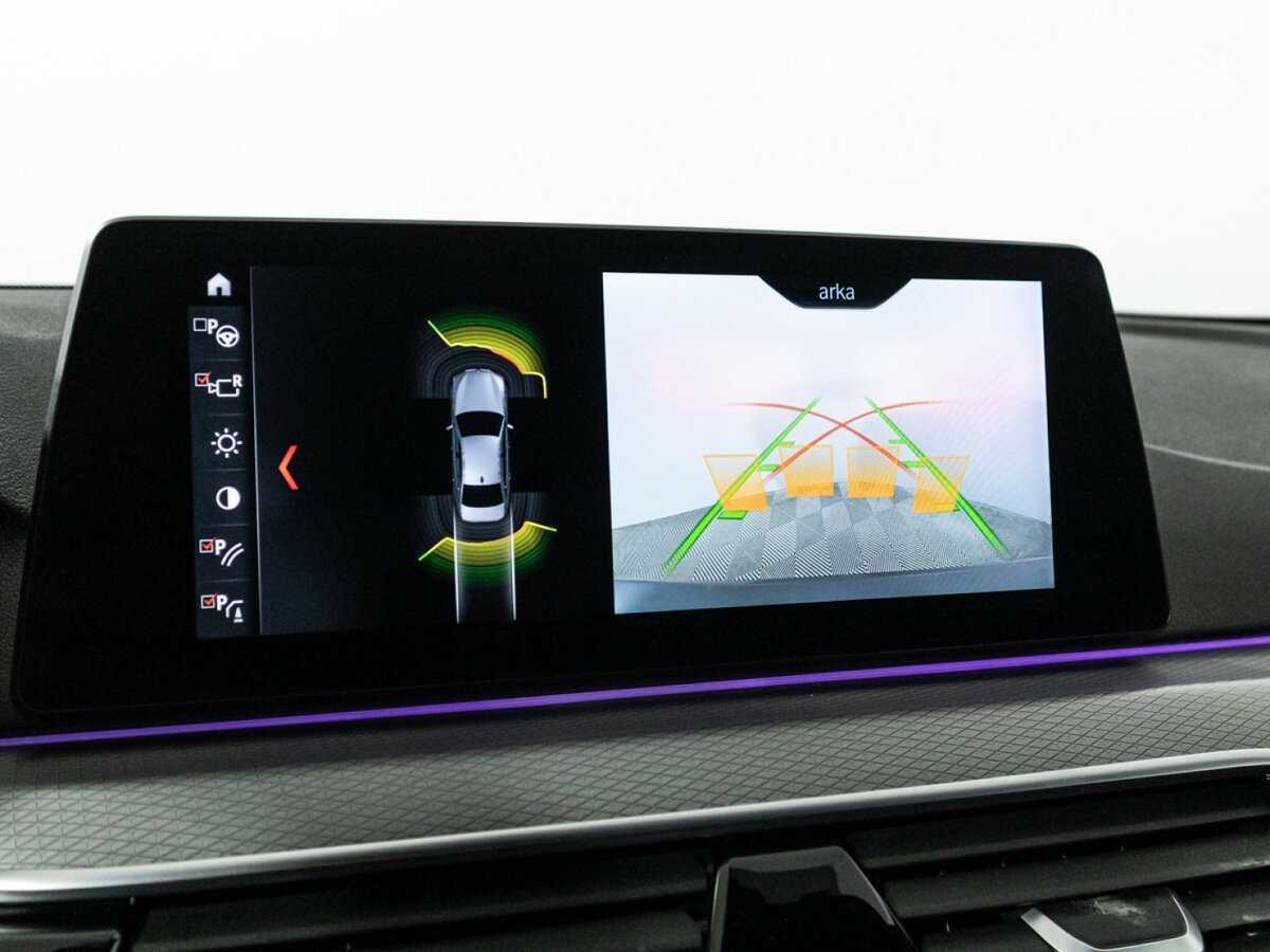 BMW 5 серии 530i xDrive, 2017 Фото №16