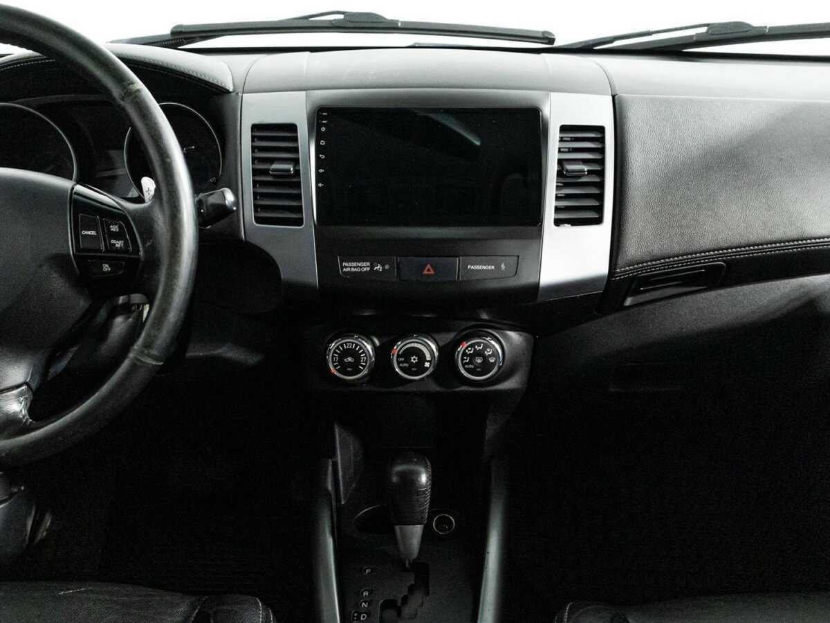 Mitsubishi Outlander, 2011 Фото №14