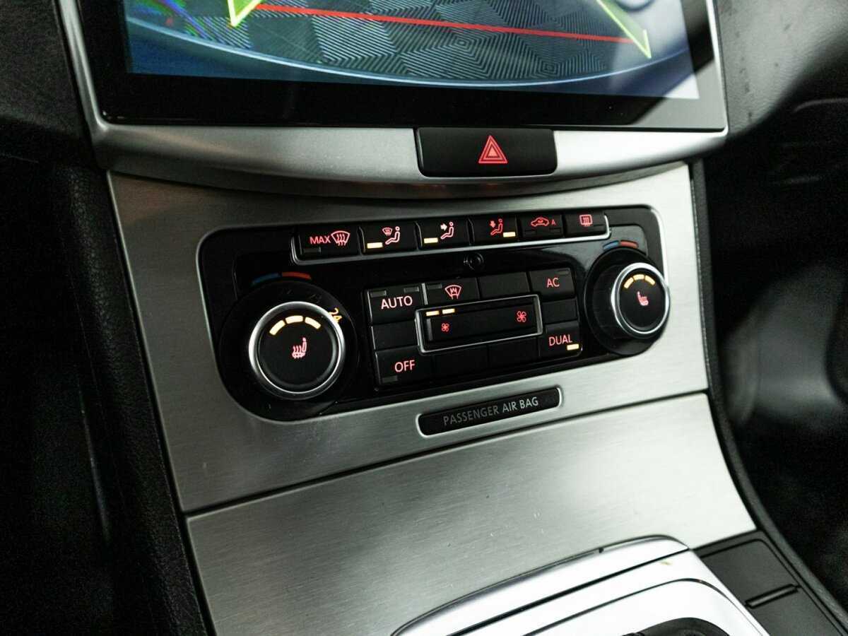 Volkswagen Passat CC, 2011 Фото №17