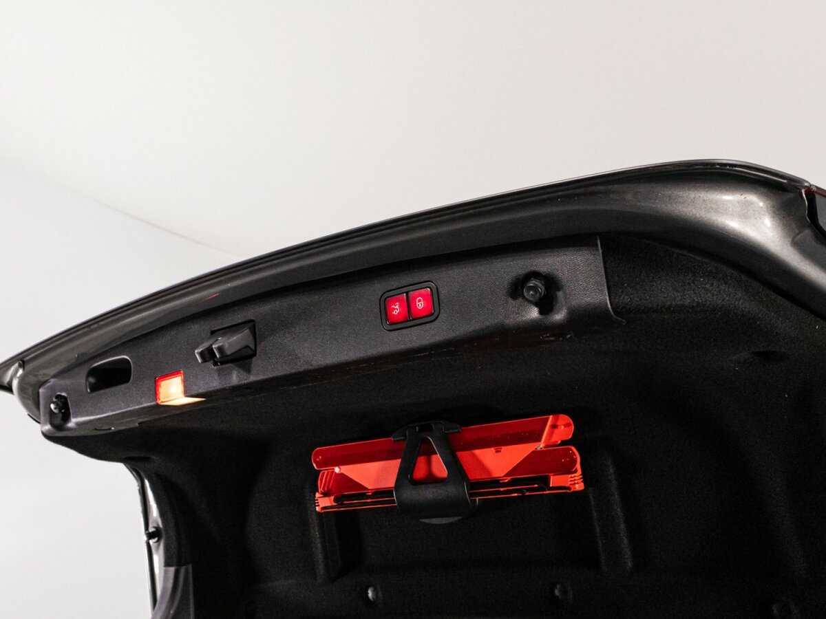 Mercedes-Benz E-Класс AMG 63 AMG, 2014 Фото №16