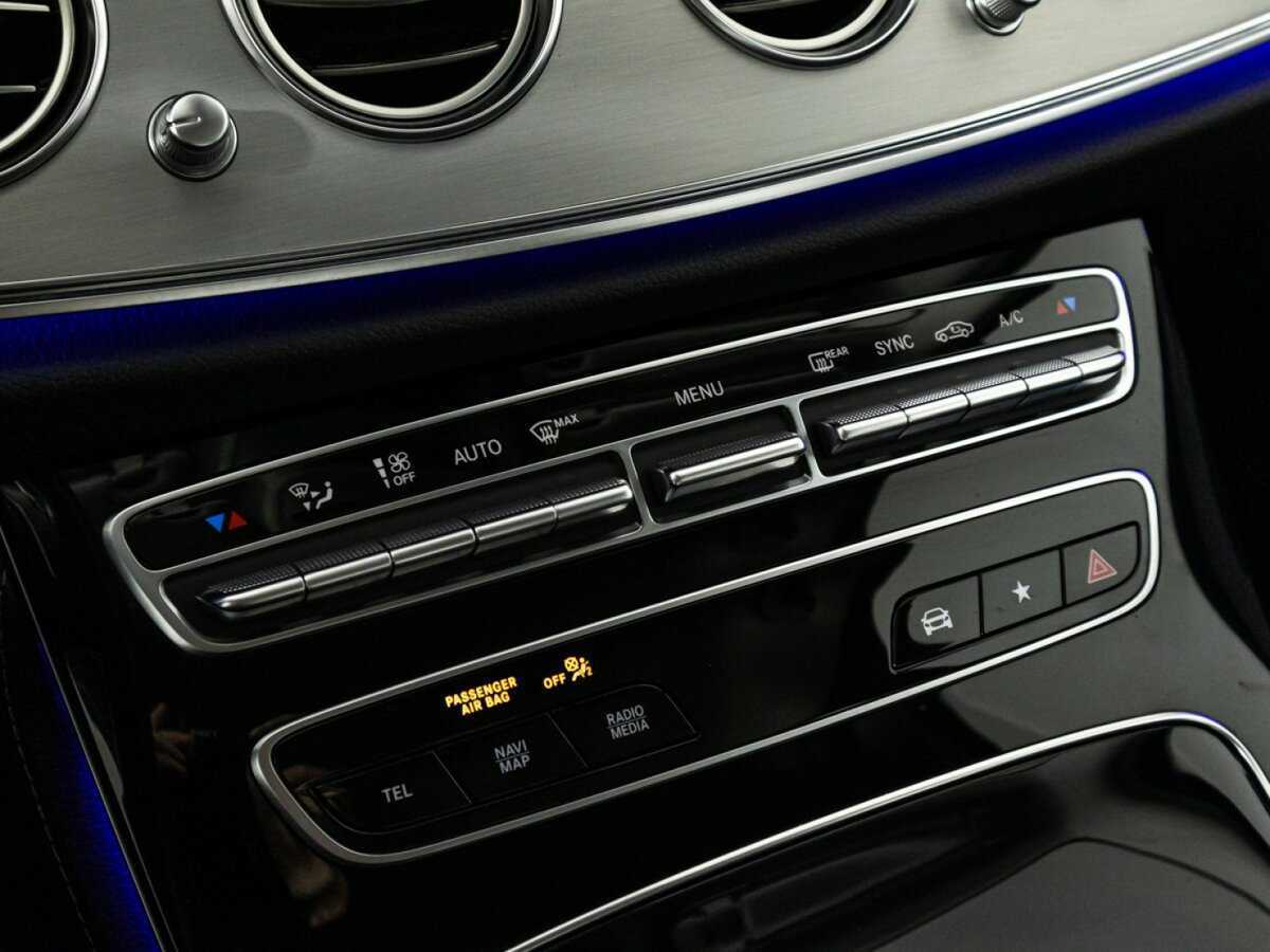 Mercedes-Benz E-Класс 220 d, 2020 Фото №18