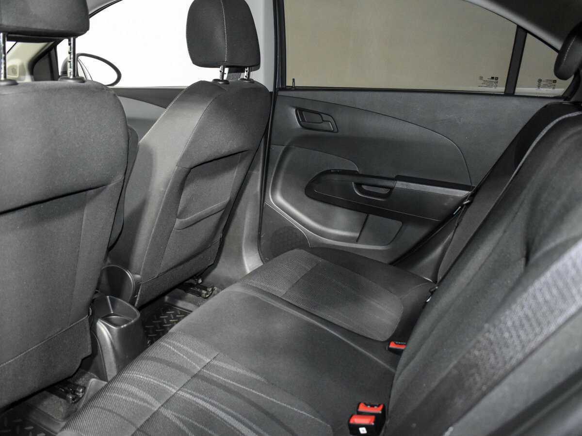 Chevrolet Aveo, 2014 Фото №12