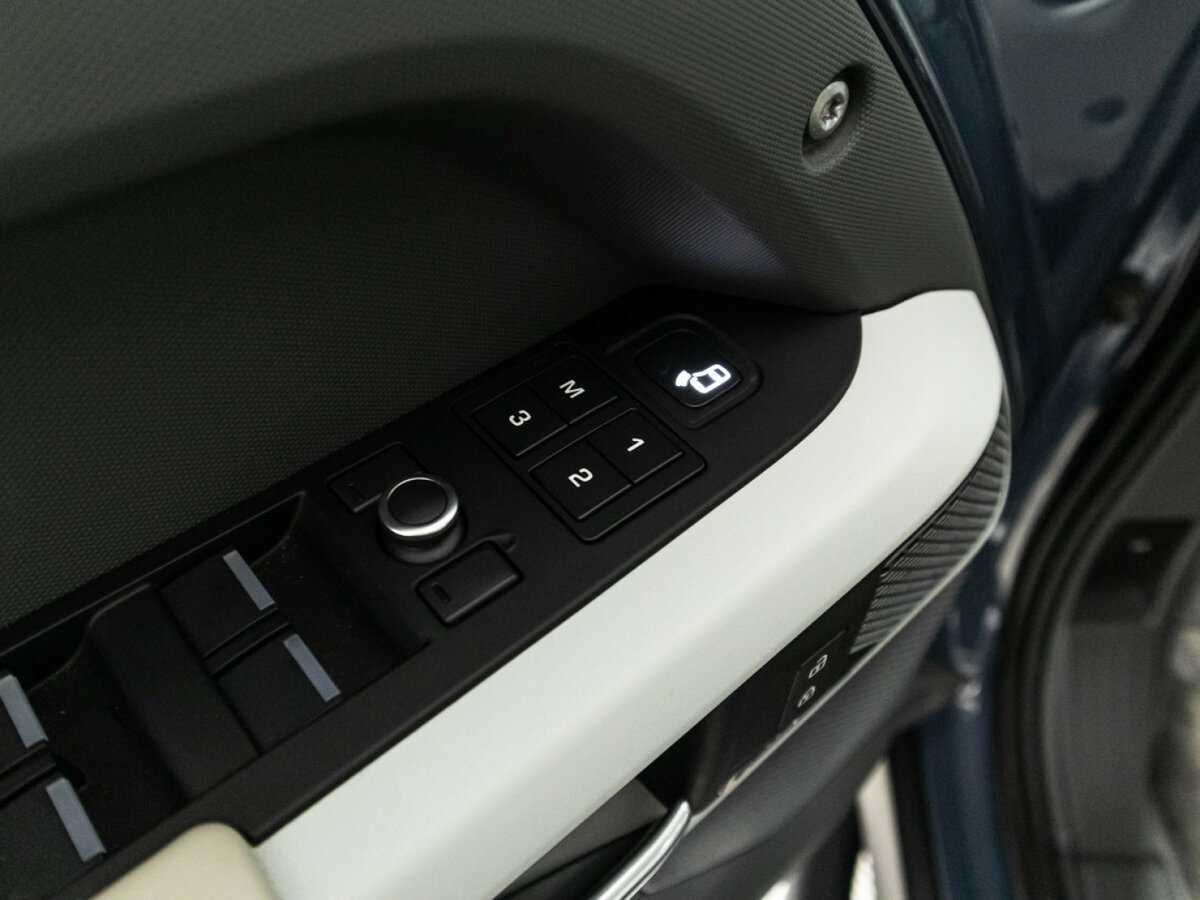 Land Rover Defender 110, 2020 Фото №17