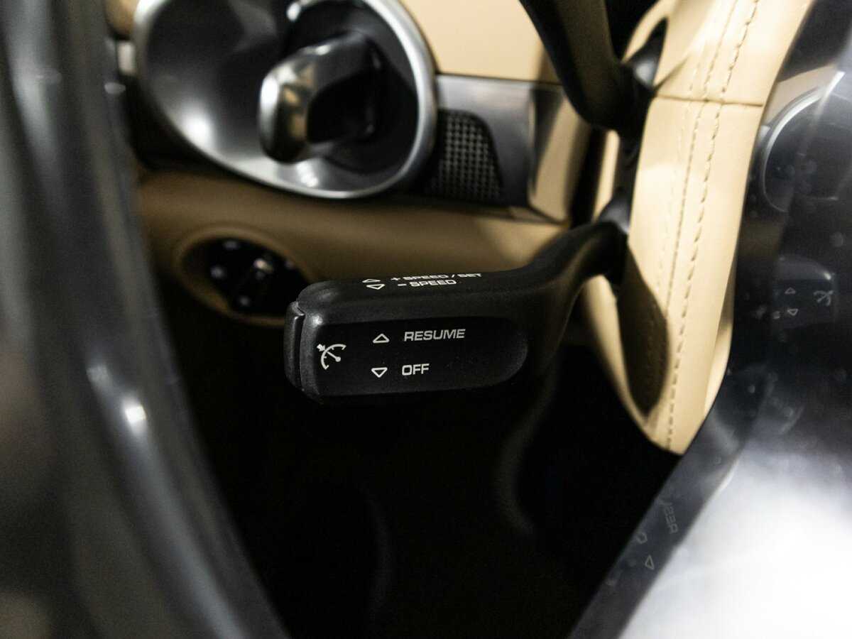 Porsche Cayenne Turbo, 2015 Фото №25