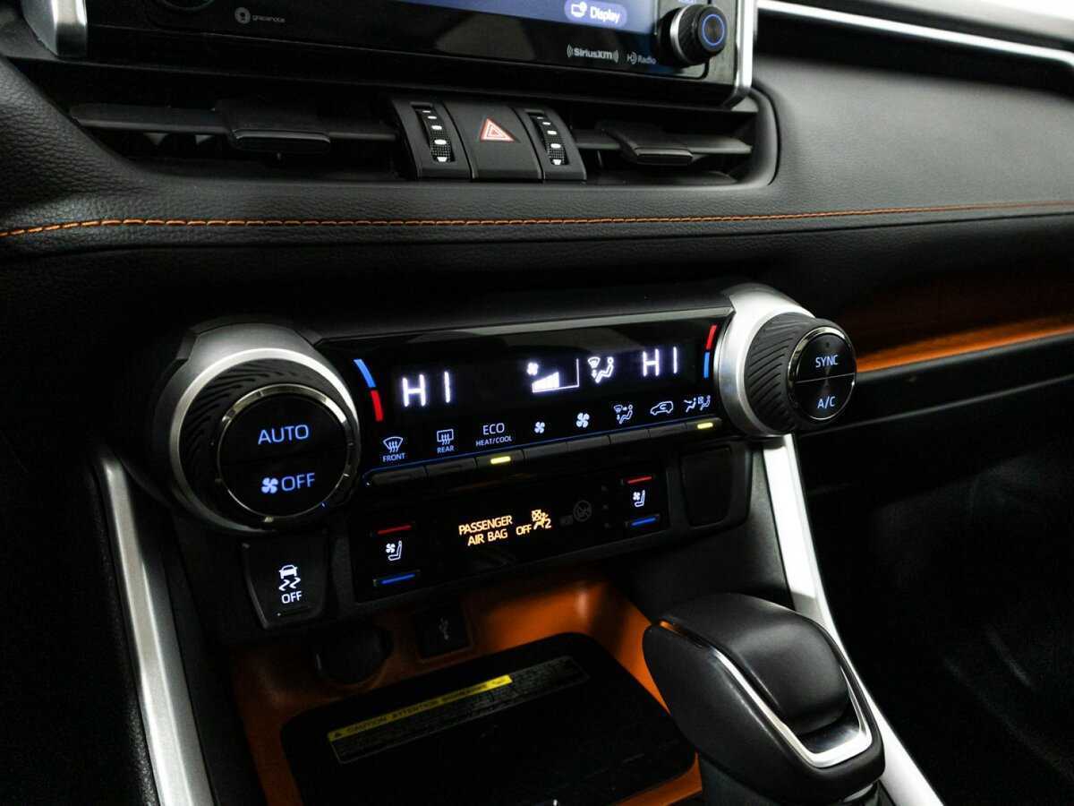 Toyota RAV4, 2019 Фото №19