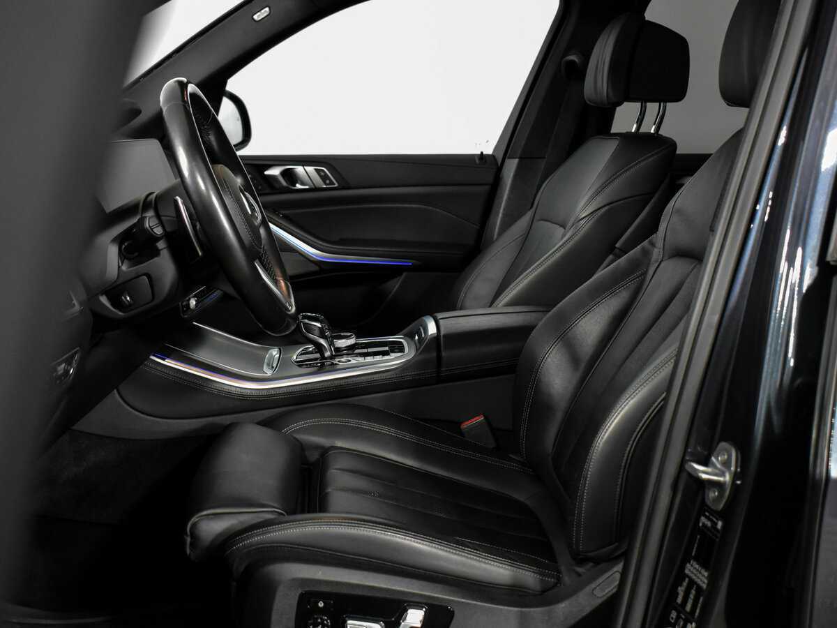 BMW X5 M50d, 2020 Фото №14