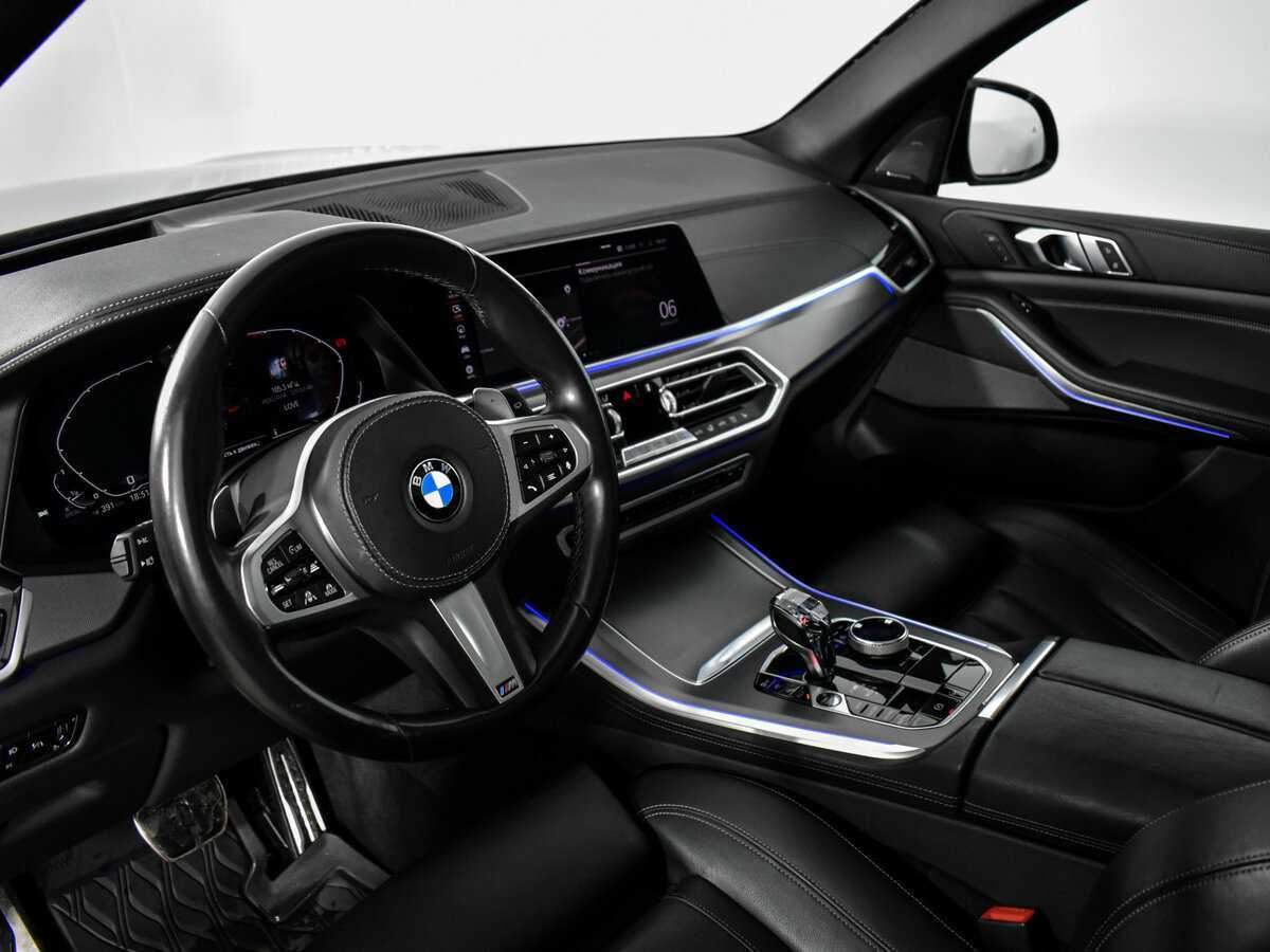 BMW X5 M50d, 2020 Фото №15