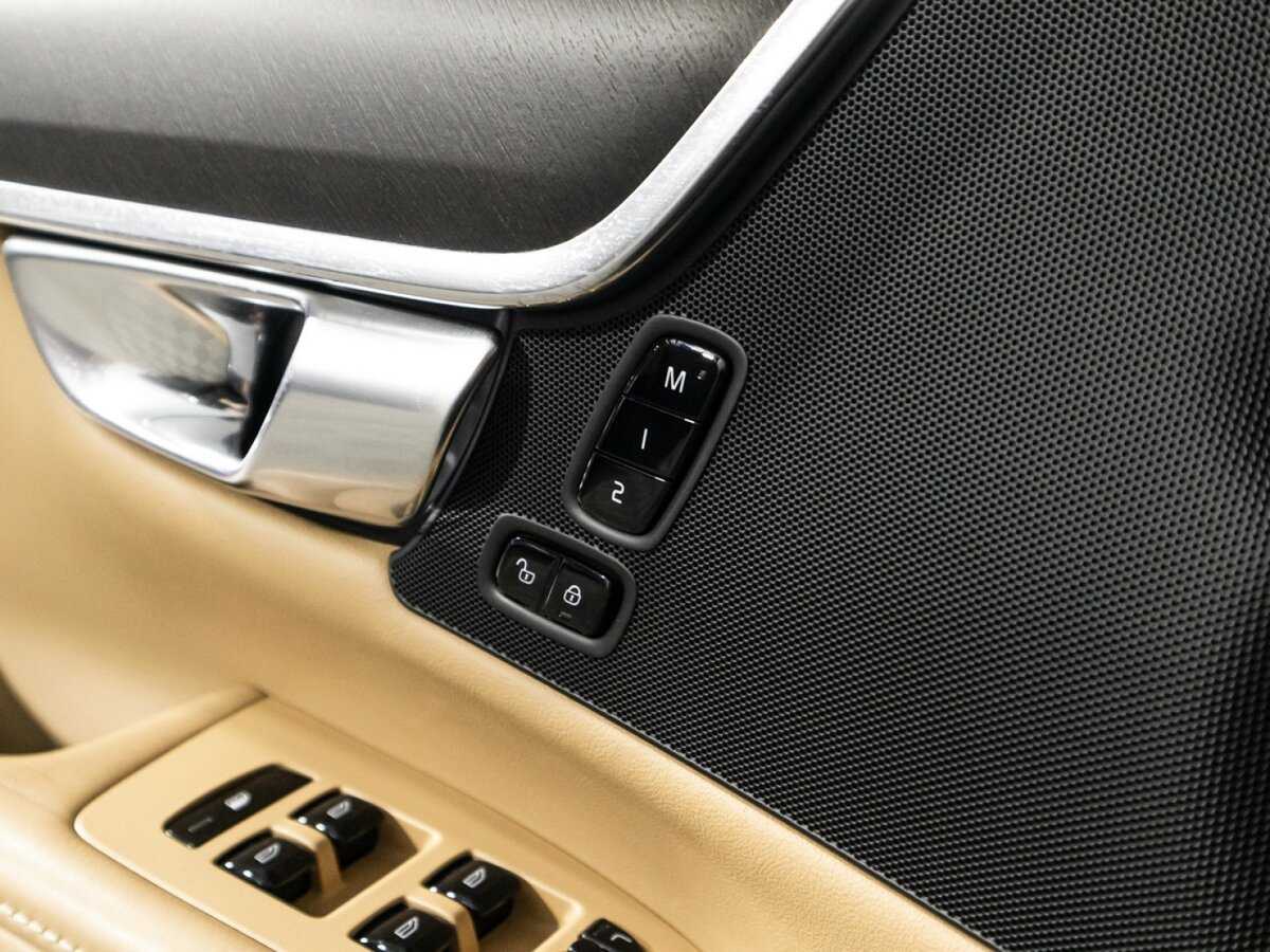 Volvo V90 Cross Country, 2019 Фото №17