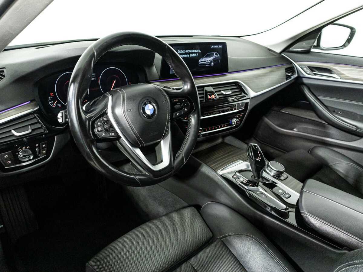 BMW 5 серии 520d xDrive, 2019 Фото №11