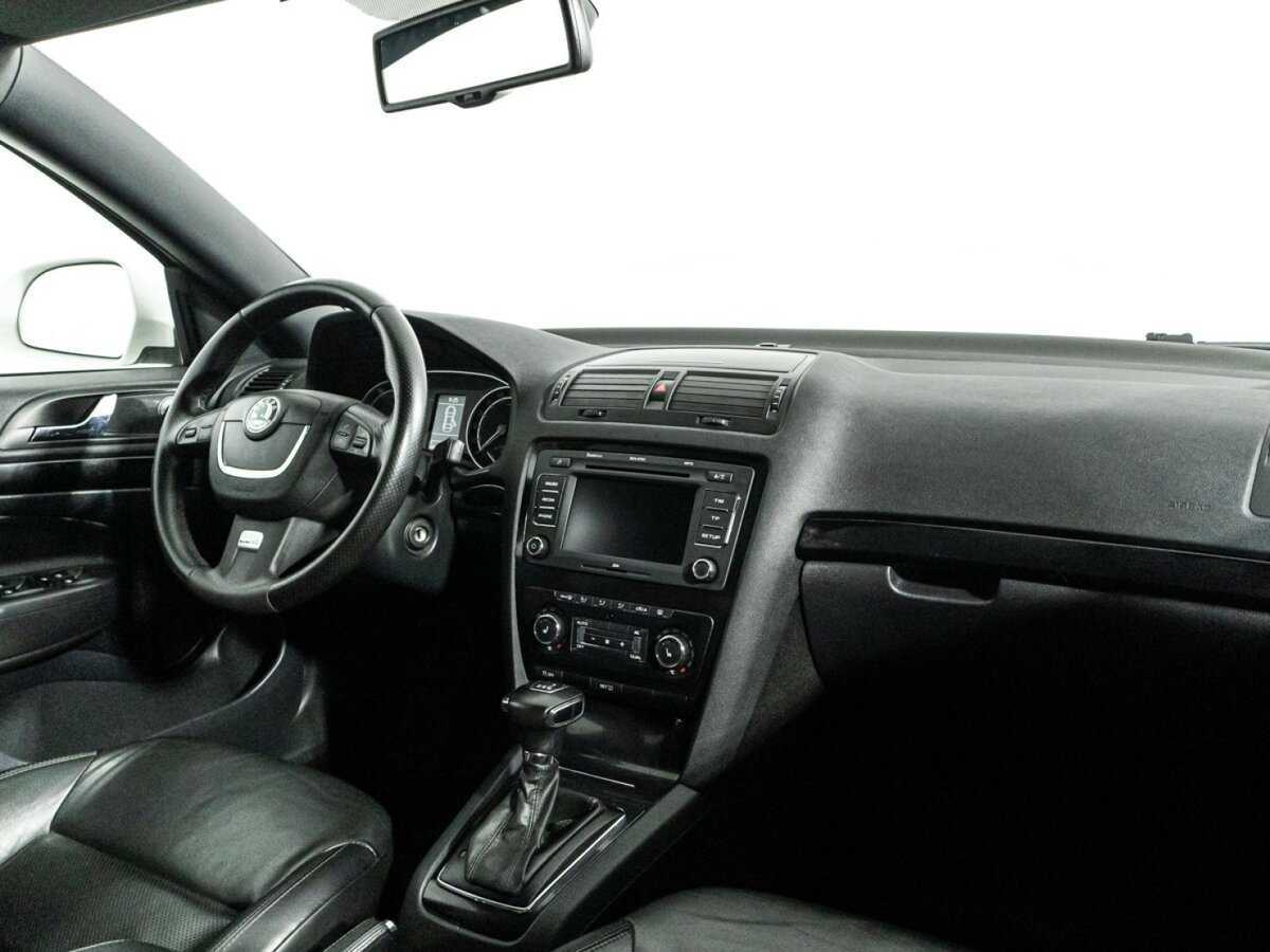 Skoda Octavia RS, 2012 Фото №9