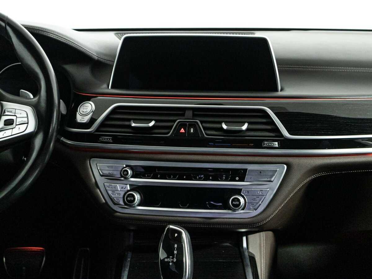BMW 7 серии 730d xDrive, 2018 Фото №14