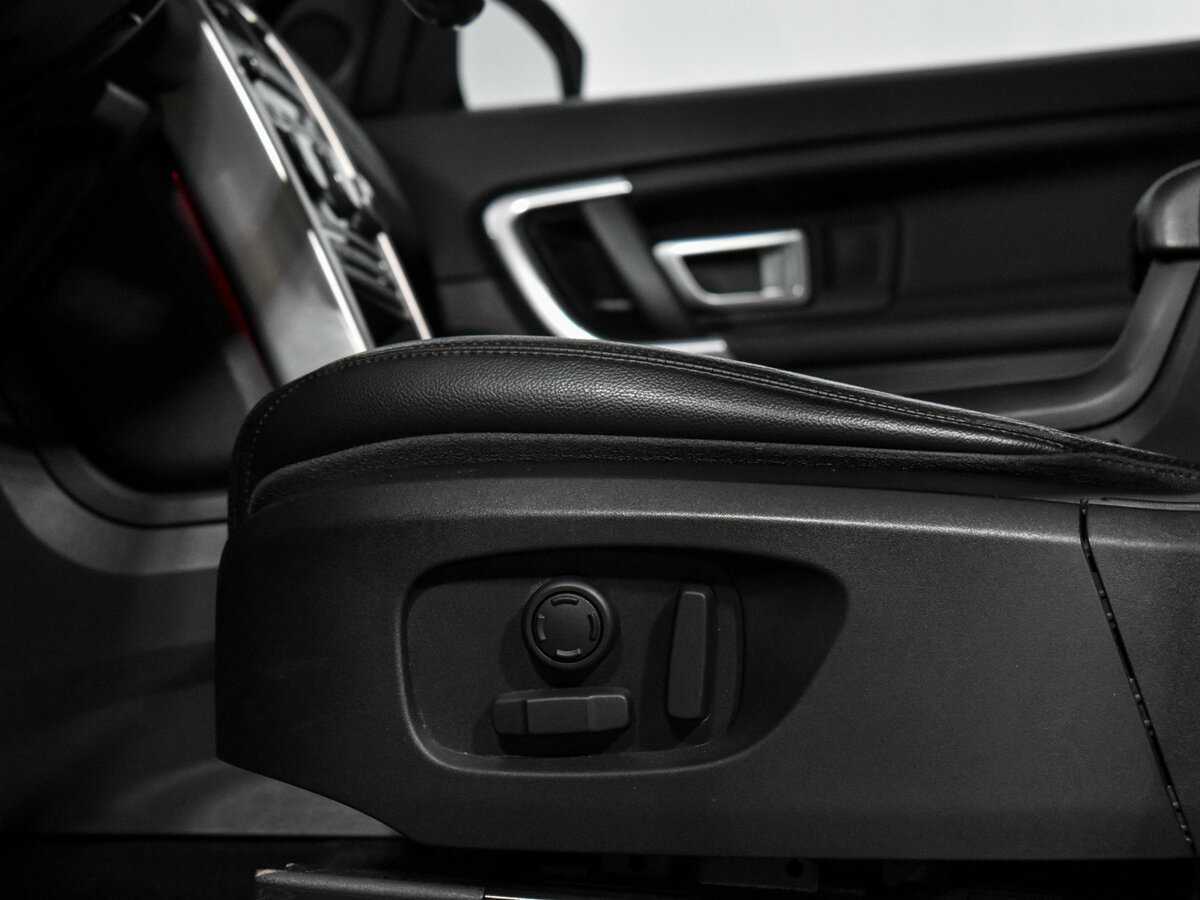 Land Rover Discovery Sport, 2016 Фото №11
