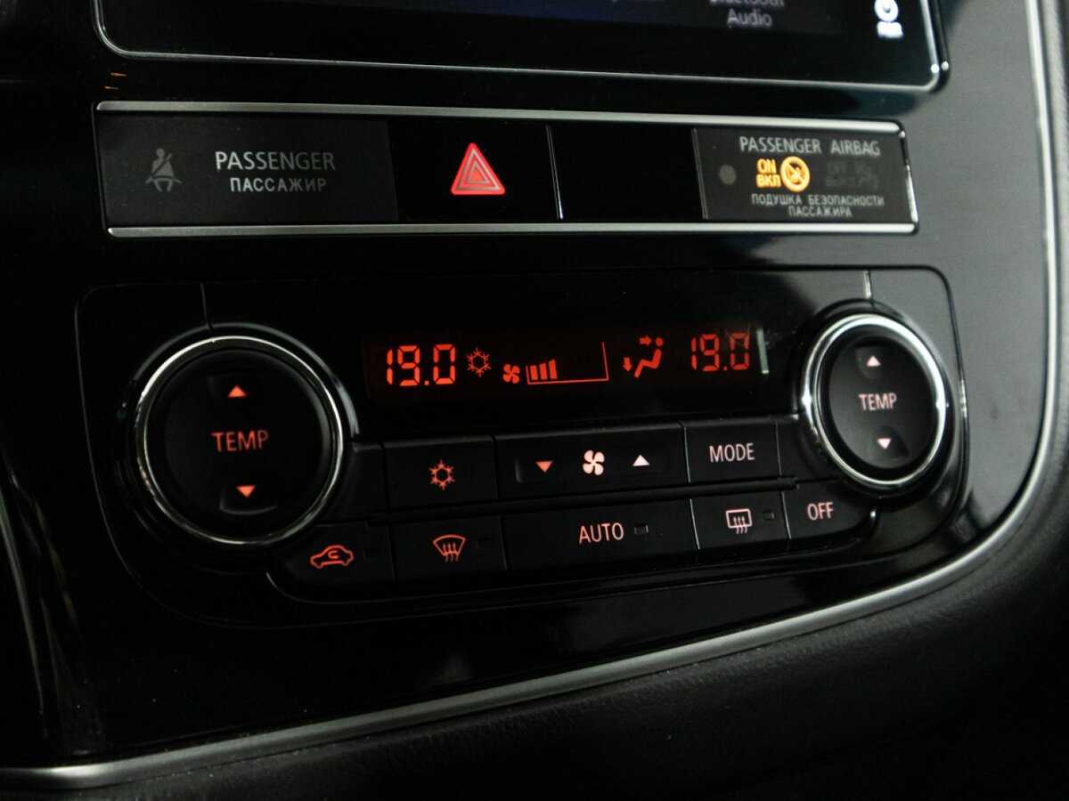 Mitsubishi Outlander, 2019 Фото №17