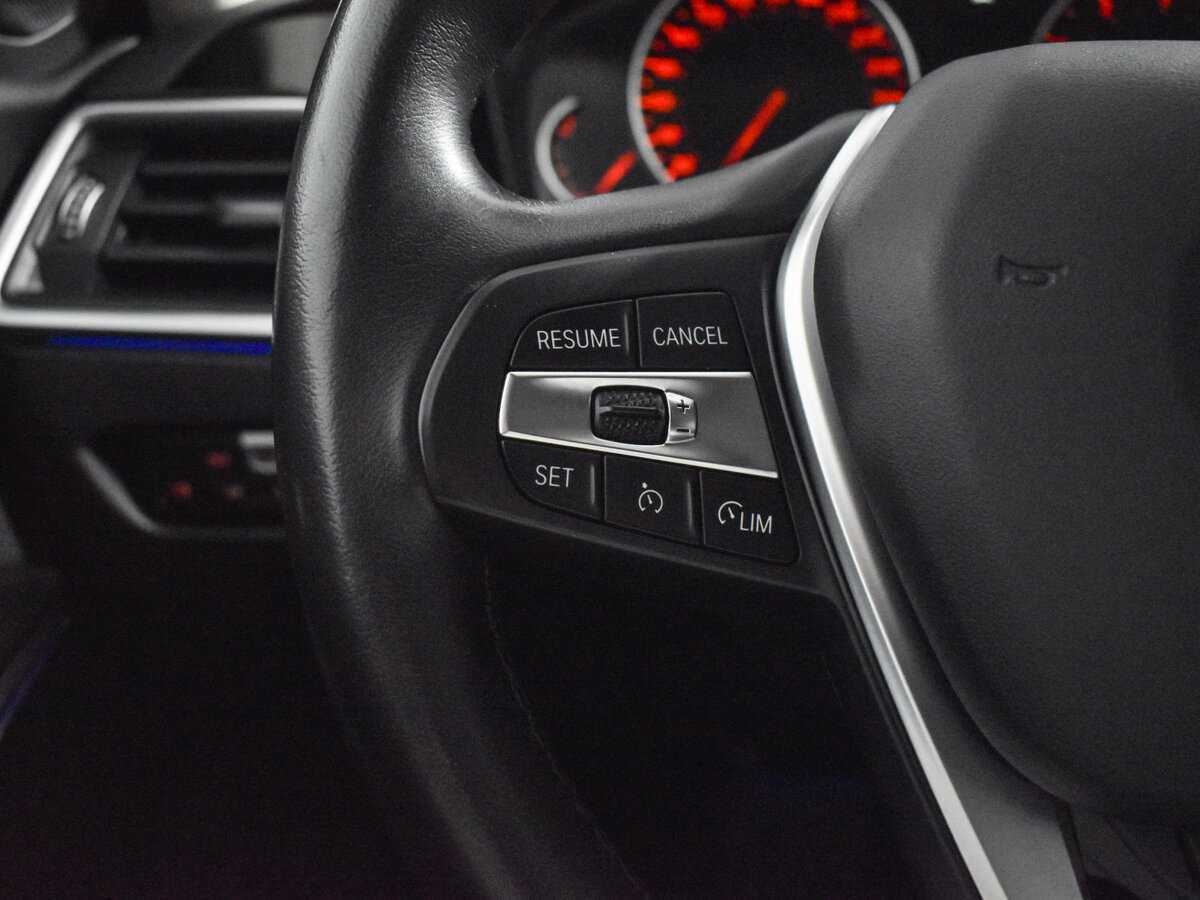 BMW 3 серии 320i, 2020 Фото №18