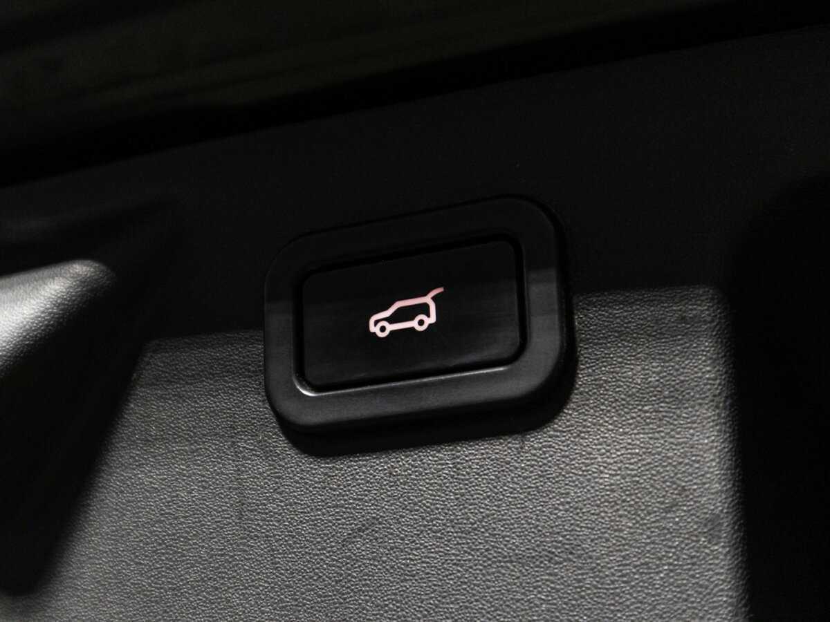 Land Rover Discovery Sport, 2017 Фото №16