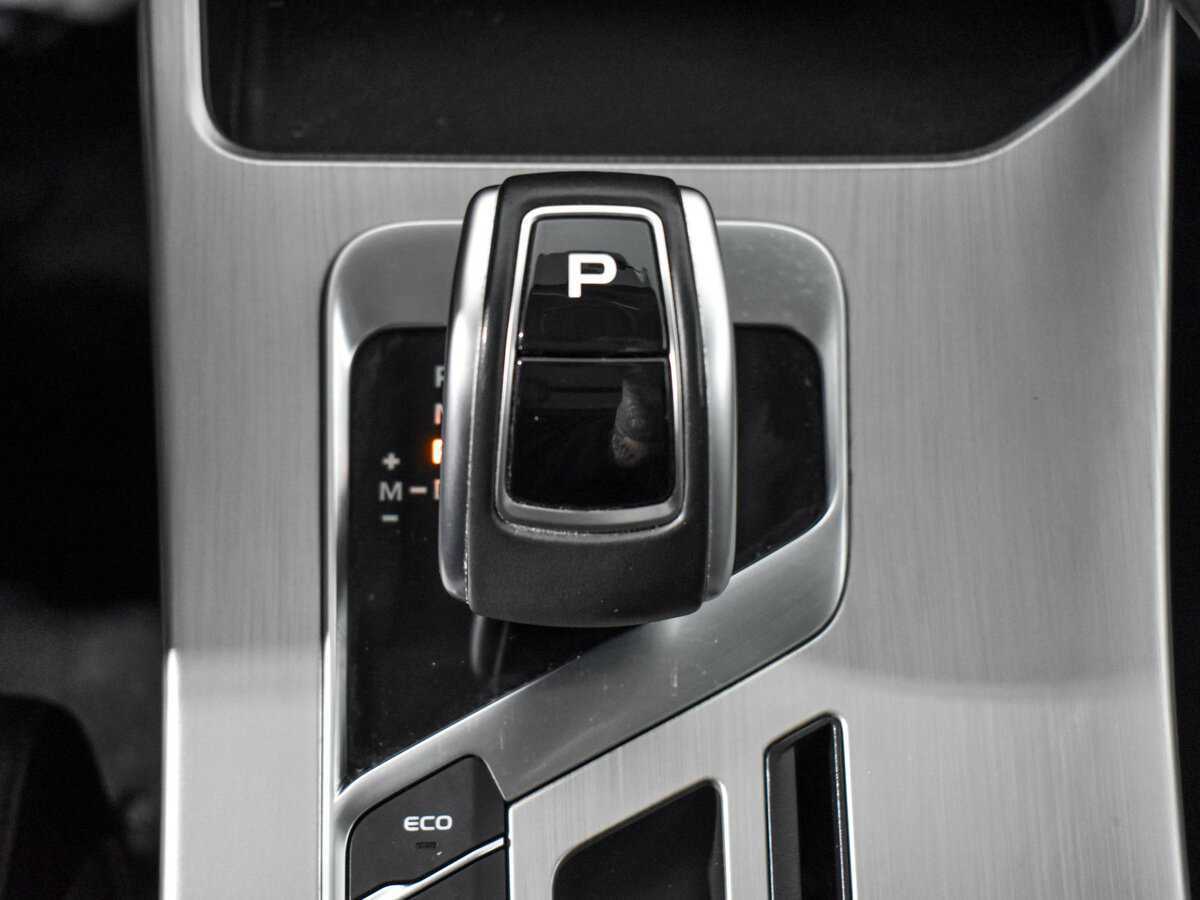 Geely Binyue, 2019 Фото №11