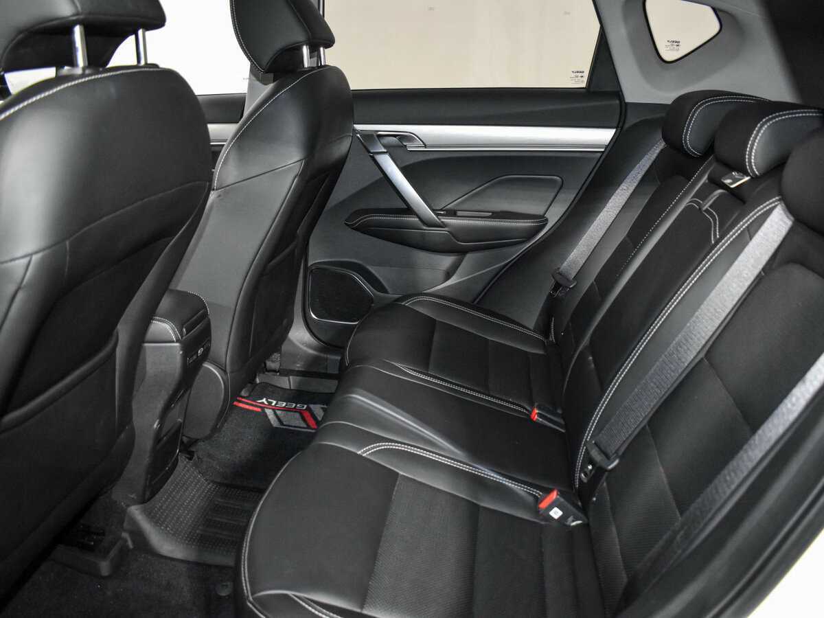 Geely Binyue, 2019 Фото №14