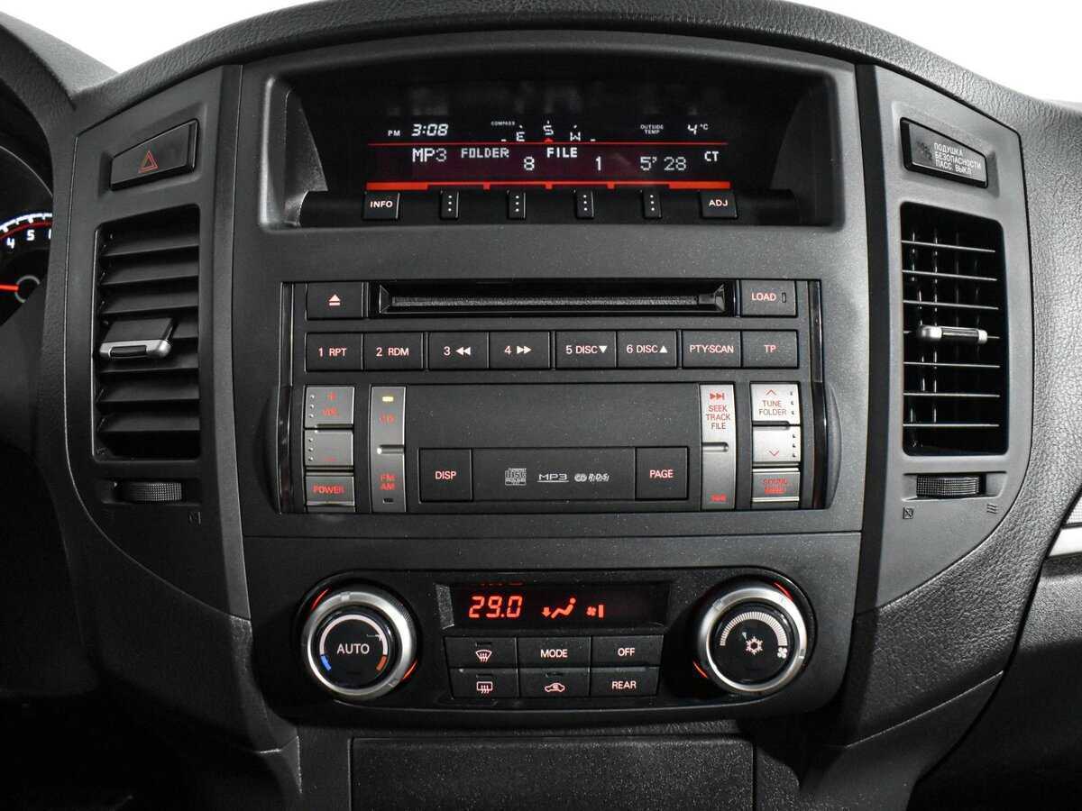 Mitsubishi Pajero, 2013 Фото №14