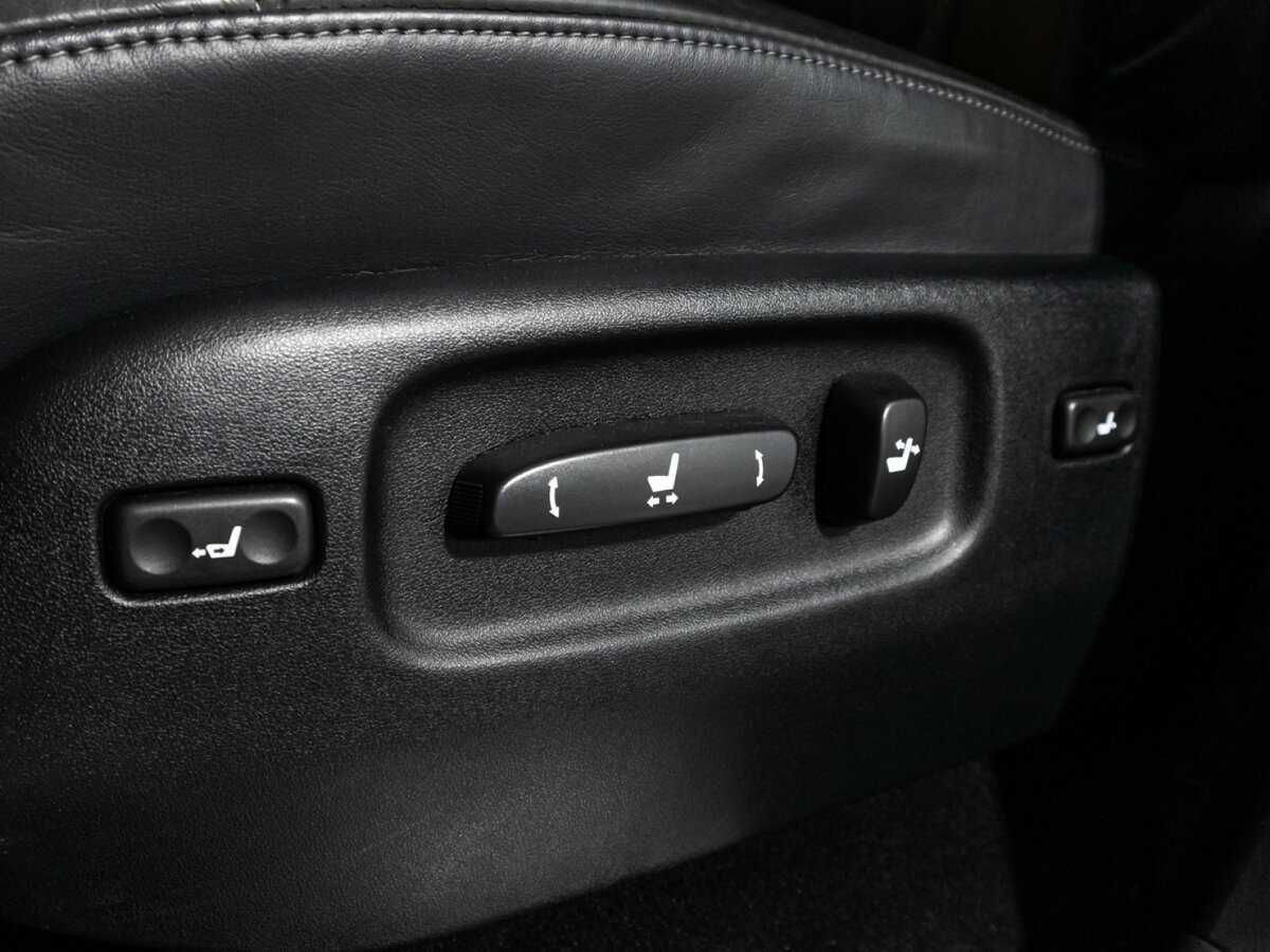 Lexus LX 570, 2020 Фото №18