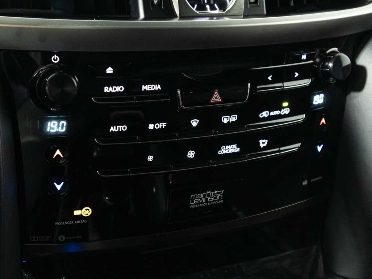 Lexus LX 570, 2020 Фото №24