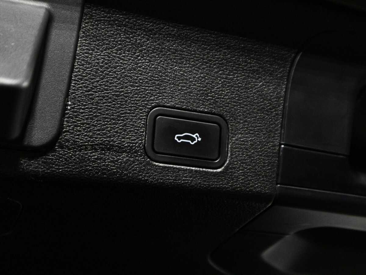 Geely Tugella, 2023 Фото №16