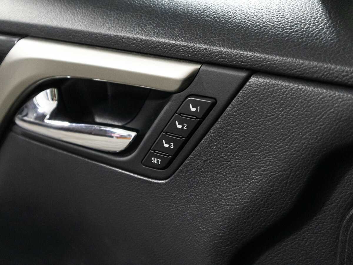 Lexus RX 200t, 2017 Фото №18