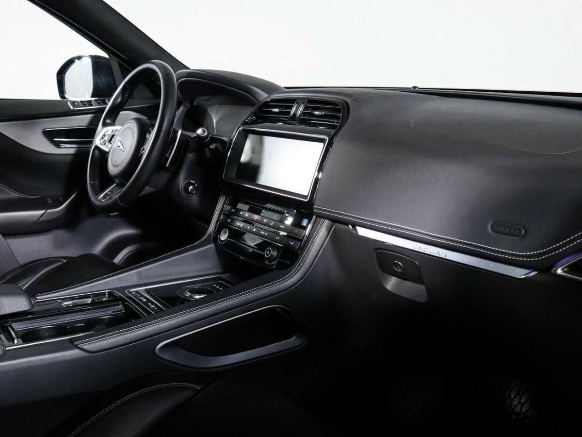 Jaguar F-Pace, 2016 Фото №9