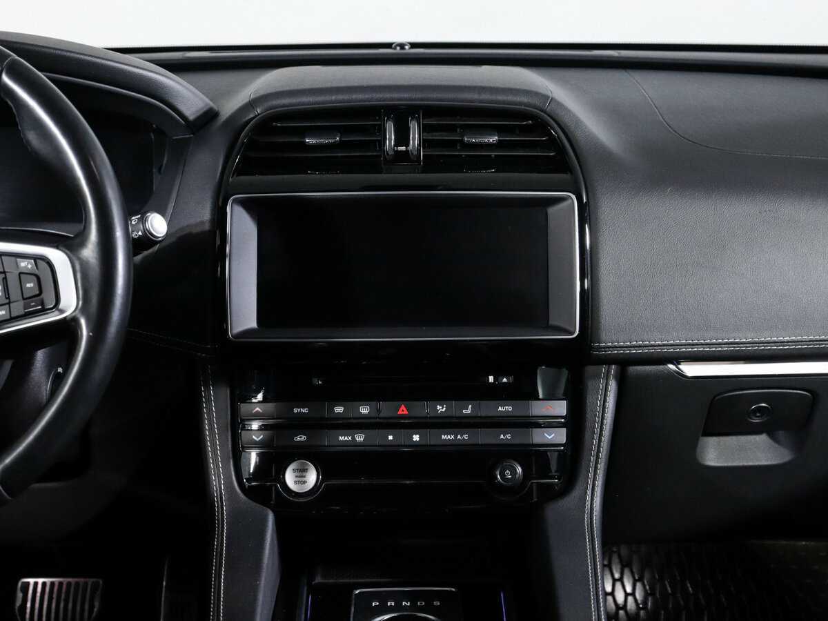 Jaguar F-Pace, 2016 Фото №13