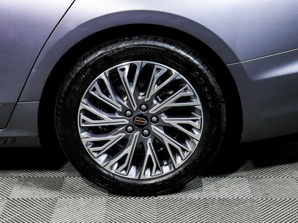 Hongqi H5, 2022 Фото №12