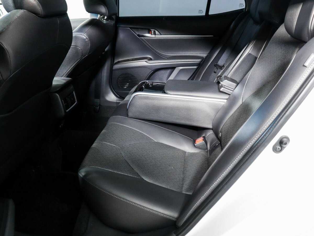 Toyota Camry, 2022 Фото №7