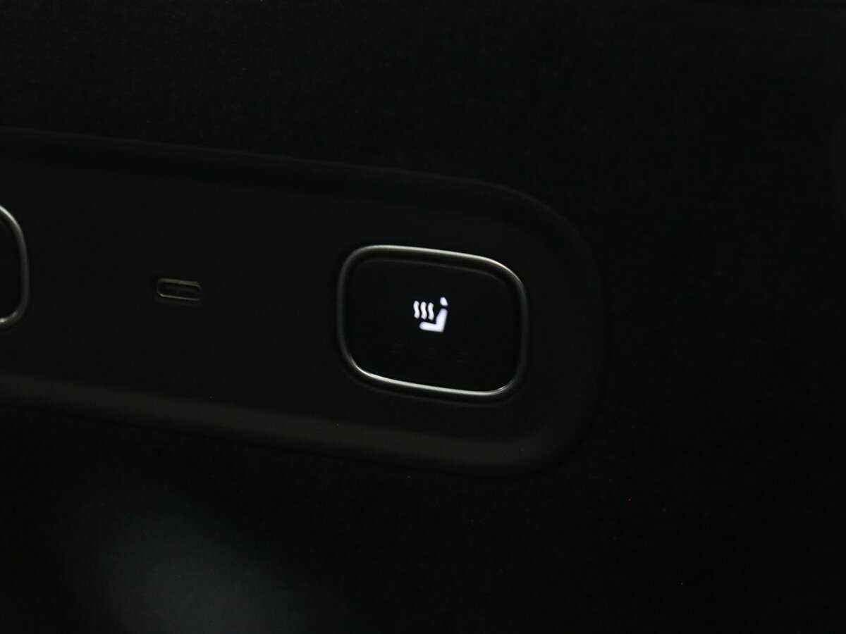 LiXiang L9 52.3 kWh, 2024 Фото №21