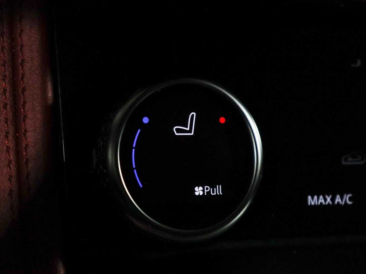 Jaguar F-Pace, 2021 Фото №30